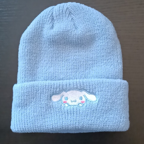 Sanrio Accessories - NEW Cinnamoroll Embroidered Thick Knit Beanie